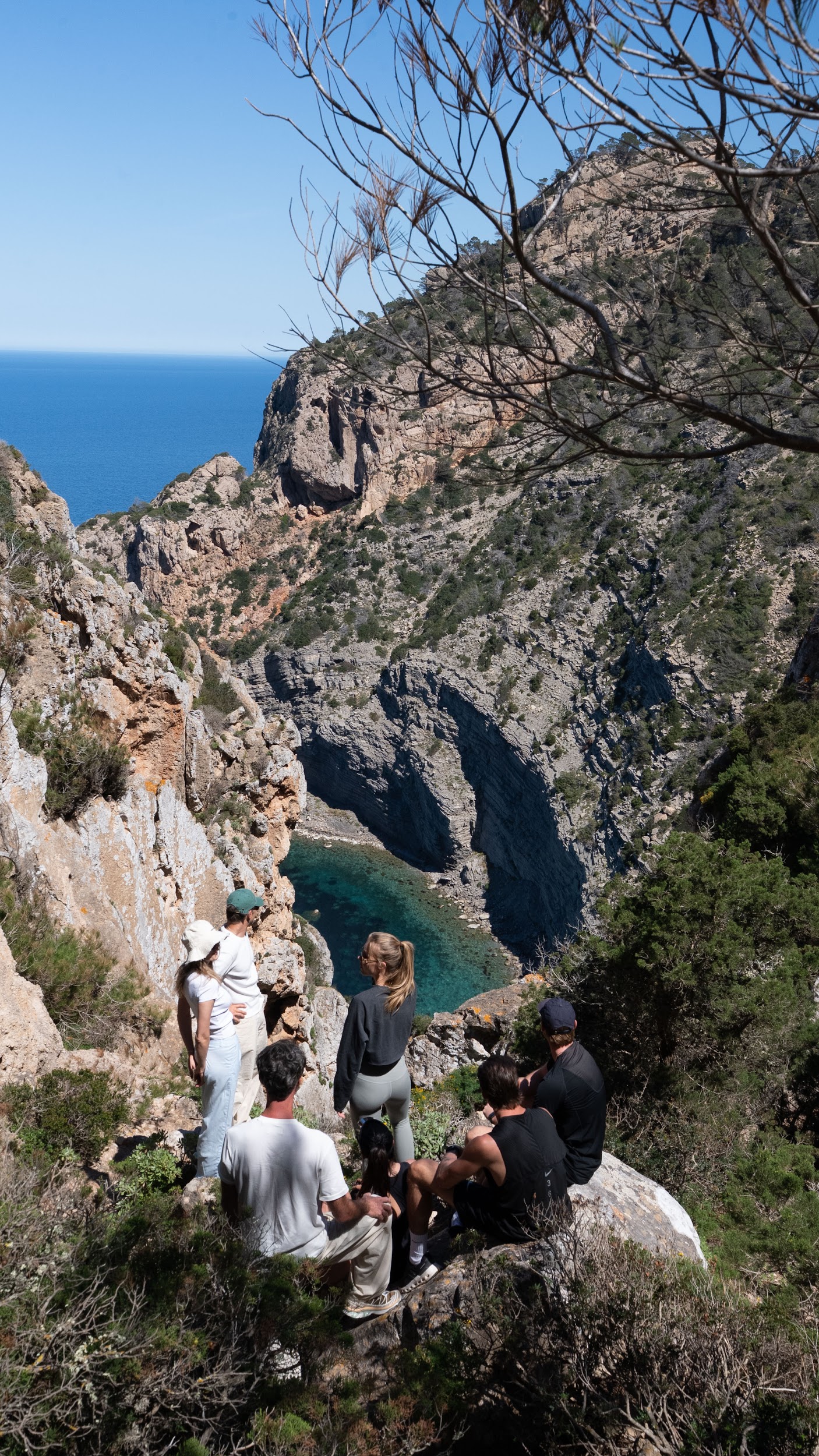 BARRANCO — for photographers hike on Ibiza (Hard, 6.5 km). A dramatic ravine of arches and stone windows above the sea.
